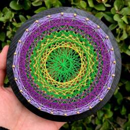 Uv Psychedelic Green Purple Mandala String Art, 13x13cm/5 Inches, Handmade Wall Art, 3D, Black Light, Home Decor, Wall Hanging, Yoga, Thread&nails - thumbnail 2
