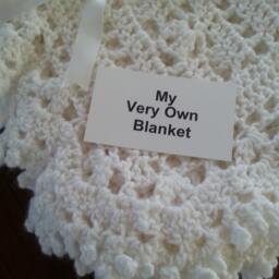 White Lace Hand Crocheted Baby Blanket - thumbnail 2