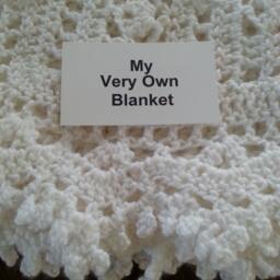 White Lace Hand Crocheted Baby Blanket - thumbnail 3