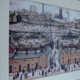 L.s. Lowry Art Print - Britain At Play Lincoln Walnut Finish Frame With Mount & Textured Image - thumbnail 2