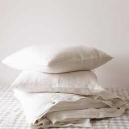 Natural Baltic Linen Bedding Set Duvet Cover & Pillowcases - thumbnail 4