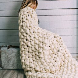 Chunky Knit Merino Wool Blanket, Super Soft, Cozy Throw - thumbnail 3