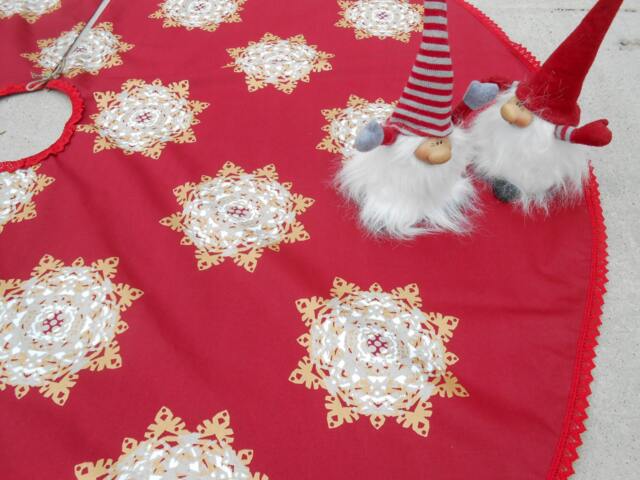 Red Christmas Tree Skirt Snowflakes Fabric Xmas Holiday Decor Swedish Ornament Snowflake - image 1