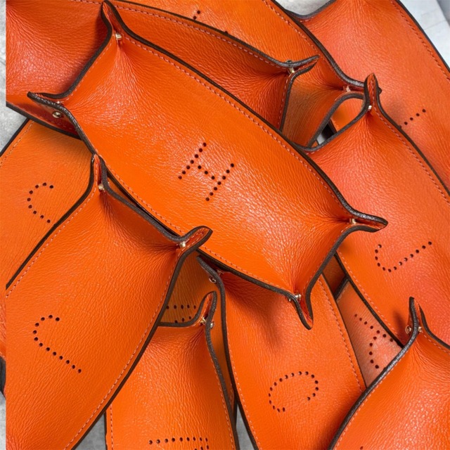 Custom Mini Leather Travel Tray For Luxury Pens, Jewelry & Keys Tan Color Personalized - image 1
