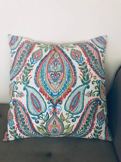 "Robert Allen Ombre Decorative Throw Pillow Cover Hot Pink & White Toss Cushion 14x14 16x16"" 18x18"" 20x20"" 22x22" - image 1
