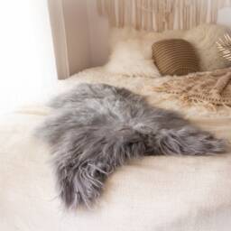 Real Icelandic Sheepskin Rug - thumbnail 3
