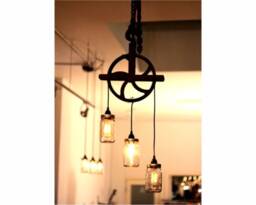 Beautiful Rustic Farmhouse Lamp With Mason Jars & Pulley - thumbnail 1