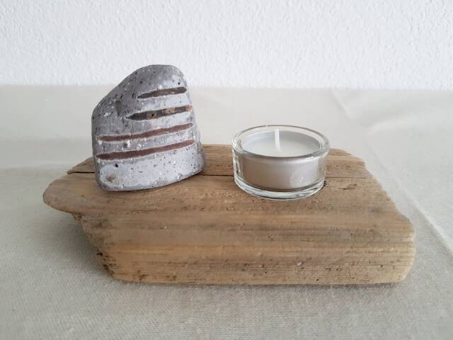 Driftwood Tealight Holder - image 1