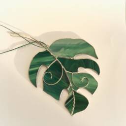 stain Glass Green Monstera Suncatcher Grandmom Leaf House Home Decor Window Wall Mothers Grandma Gift Woman Cling Art - thumbnail 3