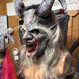 Krampus Mask - thumbnail 2