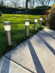Set Of 4 Solar Post Lights Garden Stake Outdoor Pathway Silver Light Decorative - thumbnail 1