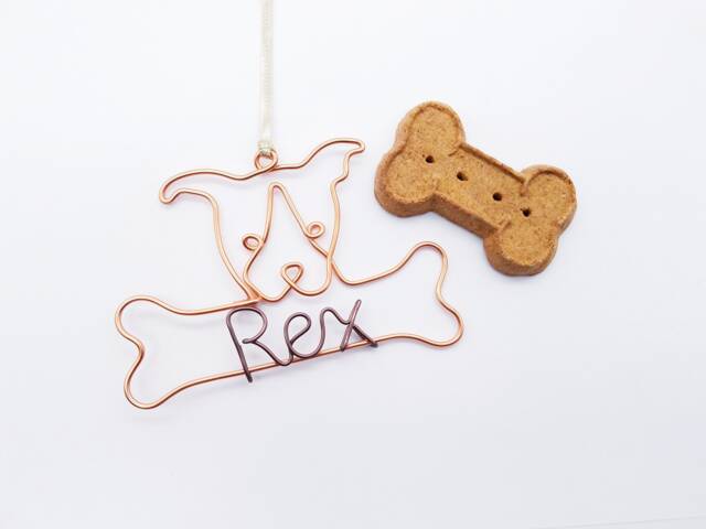Wire Pitbull Ornament With Dog Bone, Personalized Pet Christmas Gift - image 1