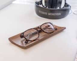Walnut Valet Tray Handmade Desk Organizer, Catchall Tray, Pen & Key Holder, Personalized Gift - thumbnail 1