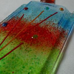 Wall Vase in Fused Glass - Red Flower Garden Hanging Pocket - thumbnail 3