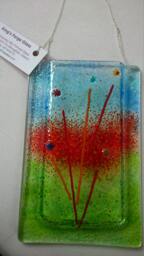 Wall Vase in Fused Glass - Red Flower Garden Hanging Pocket - thumbnail 1