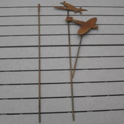Rusty Metal Spitfire & Hurricane Garden Art - Aviation Gift - thumbnail 4