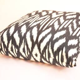 Black Handloom Cotton Ikat Pillow Cover - 20x20 Inches - thumbnail 2