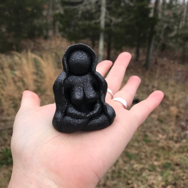 Dark Mother Crone Goddess Sculpture - Statue, Hekate, Cerridwen, Crone, Wisdom, Priestess, Crossroads, Universal Mother - image 1