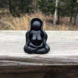 Dark Mother Crone Goddess Sculpture - Statue, Hekate, Cerridwen, Crone, Wisdom, Priestess, Crossroads, Universal Mother - thumbnail 3
