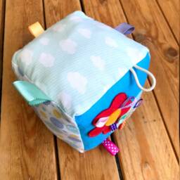 Peace & Love Grip Cube, Cloth Toy, Manipulative Game, Baby Cube Of Labels - thumbnail 3