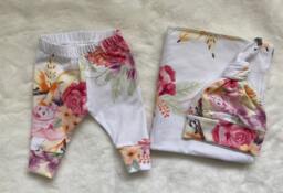 Newborn Girl Take Home Set. Swaddle Blanket & Hat Leggings. Clothes. Baby Shower Gift. Photo Prop - thumbnail 1