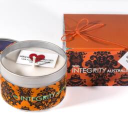 Sandalwood 8 Oz Hand Made Soy Wax Candle With Free Gift Box - thumbnail 2