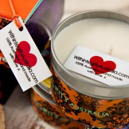 Sandalwood 8 Oz Hand Made Soy Wax Candle With Free Gift Box - thumbnail 3