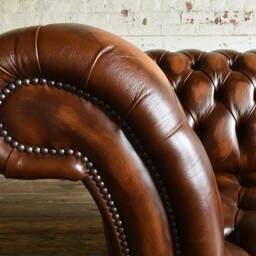 2 Seater Antique Tan Brown Leather Chesterfield Sofa, British Handmade, Traditional Design - thumbnail 3