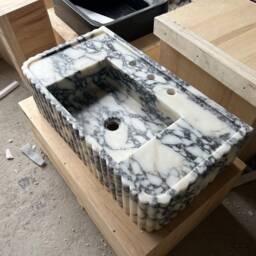 Bathroom Vintage Sink - thumbnail 2