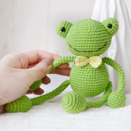 Crochet Frog Prince Plush Funny Pregnancy Gift, Toddler Safe Toy - thumbnail 2