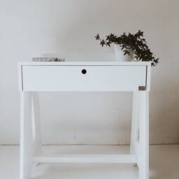 Premium Scandinavian Children's Desk - White Wooden Montessori Study - Handcrafted Table For Kidsroom - thumbnail 3