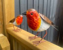 Handcrafted Metal Robin Garden Ornament Lifelike Bird Sculpture. Gifts For Lovers. Mother's Day Gardeners - thumbnail 1