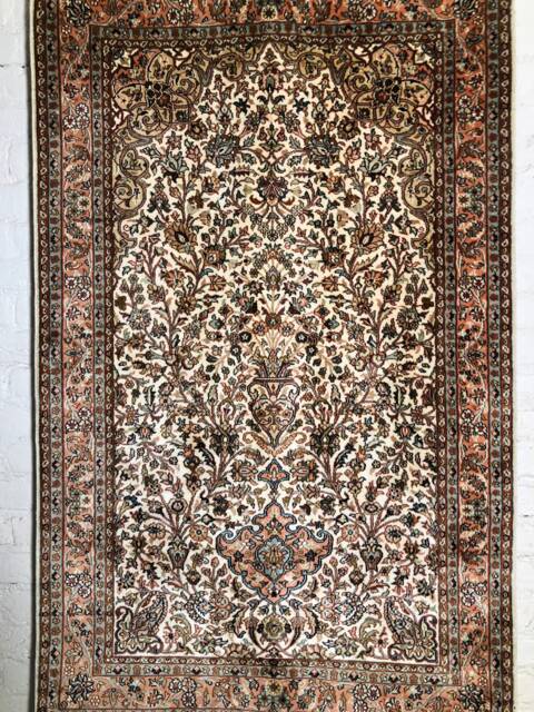 Size 3x5 Feet. Handmade Kashmiri Silk Carpet - image 1