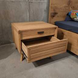 Solid Wood Bedside Table in Oak & Walnut, Modern With Wooden Or Metal Legs, Individually Customizable, Made-To-Measure Nightstand - thumbnail 2