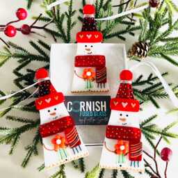 Gorgeous Traditional Red Snowman Fused Glass Christmas Decoration - Tree Decoration, Cornwall, Cornish - thumbnail 3