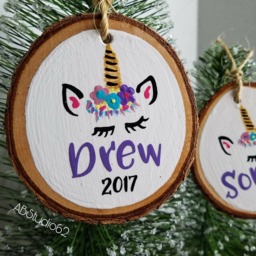 Personalized Unicorn Christmas Ornament Hand-Painted Wood Slice Decoration - thumbnail 3