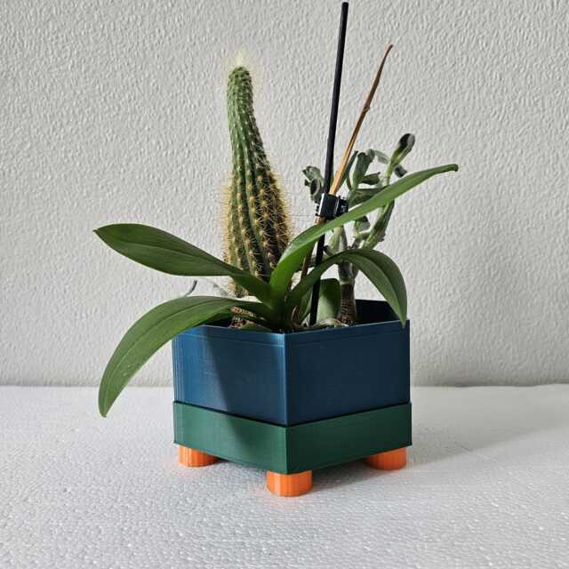 Colourful Honeycomb Indoor Planter With Drainage Hole & Drip Tray - image 1