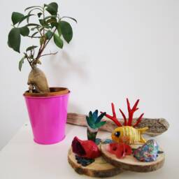 Paperweight Marine Scene With Yellow Tropical Fish Entirely Hand Made - thumbnail 4
