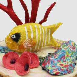 Paperweight Marine Scene With Yellow Tropical Fish Entirely Hand Made - thumbnail 2