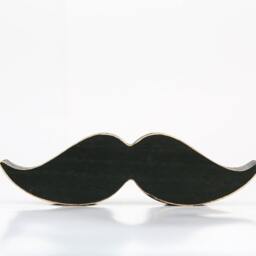 Handmade Wooden Candle Holders Lips & Mustache Set - thumbnail 4