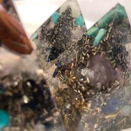 Handmade Quartz Crystal Orgone Pyramid Set, Emf Protection - thumbnail 4