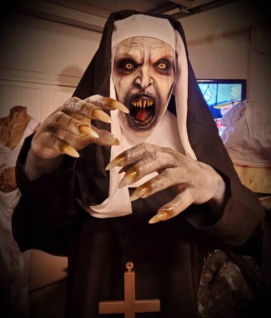 Free Standing Valak The Nun Movie Inspired Full Size Halloween Prop - image 1
