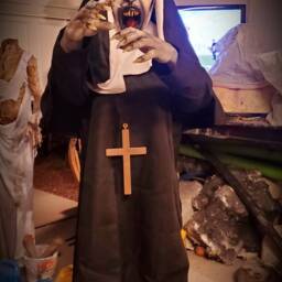 Free Standing Valak The Nun Movie Inspired Full Size Halloween Prop - thumbnail 3