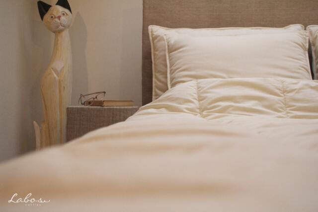 Light Summer Blanket, Natural Wool Filling - Full Comforter For Gentle Warmth - Us Duty Paid - image 1