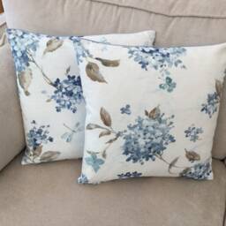 Floral Linen Throw Pillow Cover Wedgewood Blue Botanical Cushion - thumbnail 3