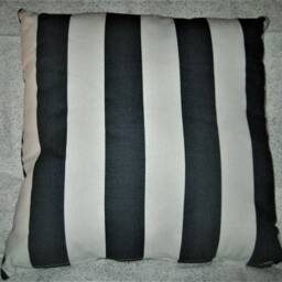 Decorative Pillow - 18 - thumbnail 3