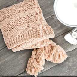 Handknit Throw Blanket Nordic Style With Tassels - 130x160cm - thumbnail 4