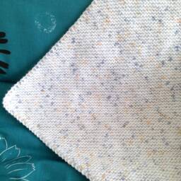 Handmade Knitted Baby Blanket, 72x72 cm in Very Soft Acrylic, Speckled White, Blanket For Cat, Dog - thumbnail 3