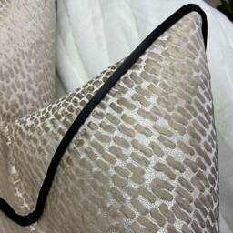 Elegant Champagne Cushion Cover With Black Piping - Luxury Antelope Pattern Bedding Accent Pillow - thumbnail 3