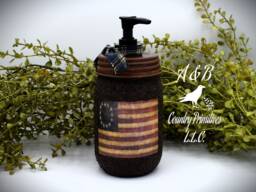Grubby Americana Hand Soap Dispenser, Mason Jar Pump & Betsy Ross American Flag, Country Primitive Bathroom Dispenser